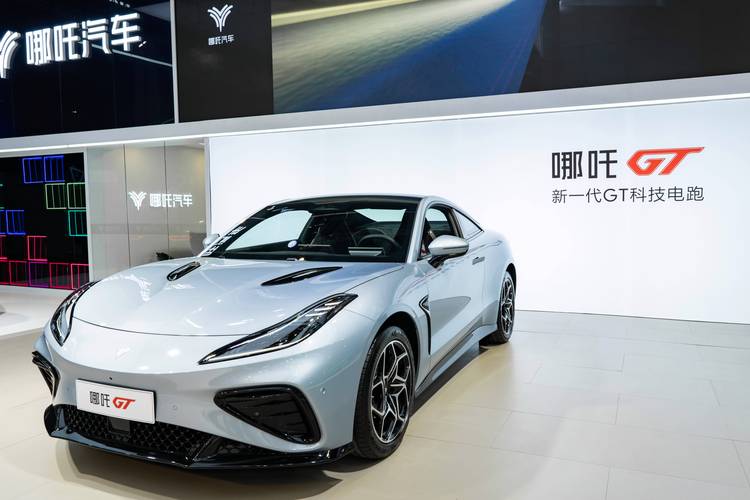 重庆渝北区特富海企业管理咨询哪吒汽车在智能汽车领域的表现，领途汽车在新能源汽车市场中的影响力